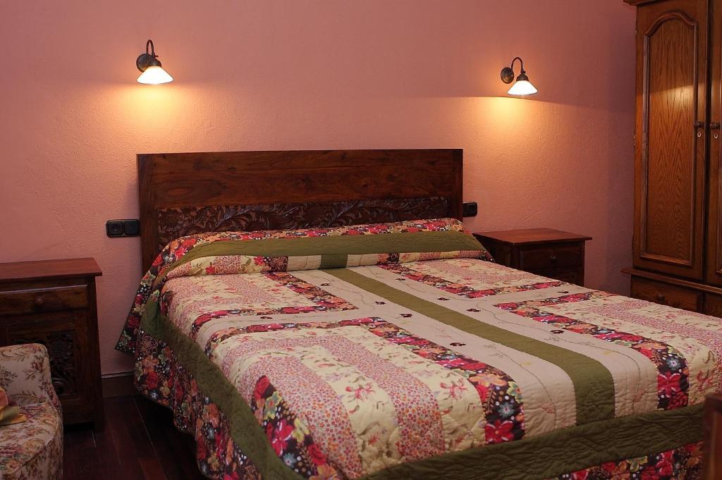 קומיאס Hostal Esmeralda חדר תמונה